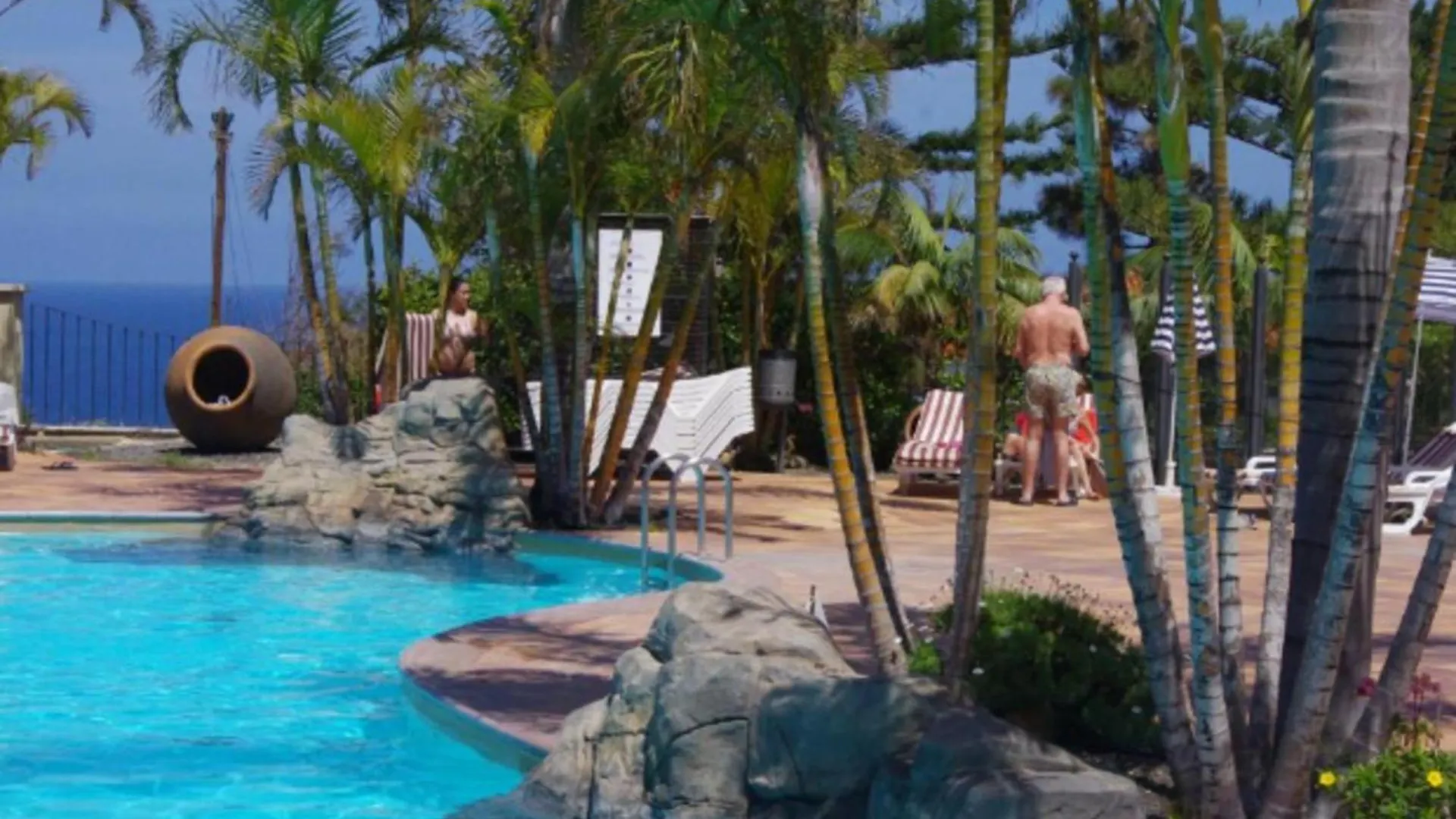 Apartamento Con Piscina Y Vistas Al Mar Sobre Acantilado Los Realejos Spanje